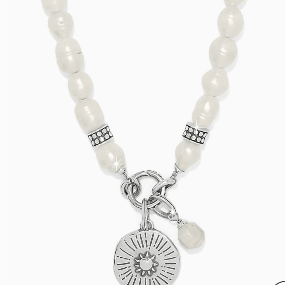 Brighton NWT JM0032 Token tag pearl necklace.